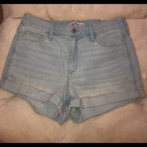Hollister Jean Shorts | Light Wash | Hight Waist